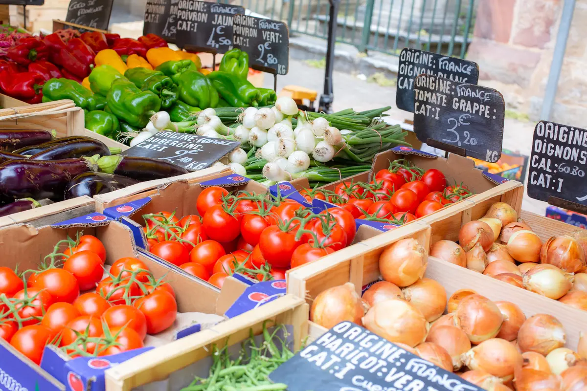 Marché De Pays à Aumont-Aubrac