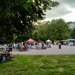 Marché de producteurs de pays et animations musicales