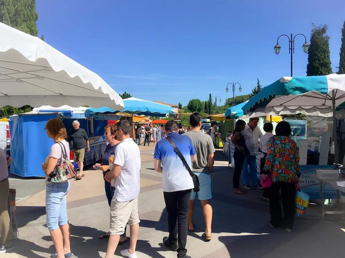 Marché de Saint-Clément-de-Rivière