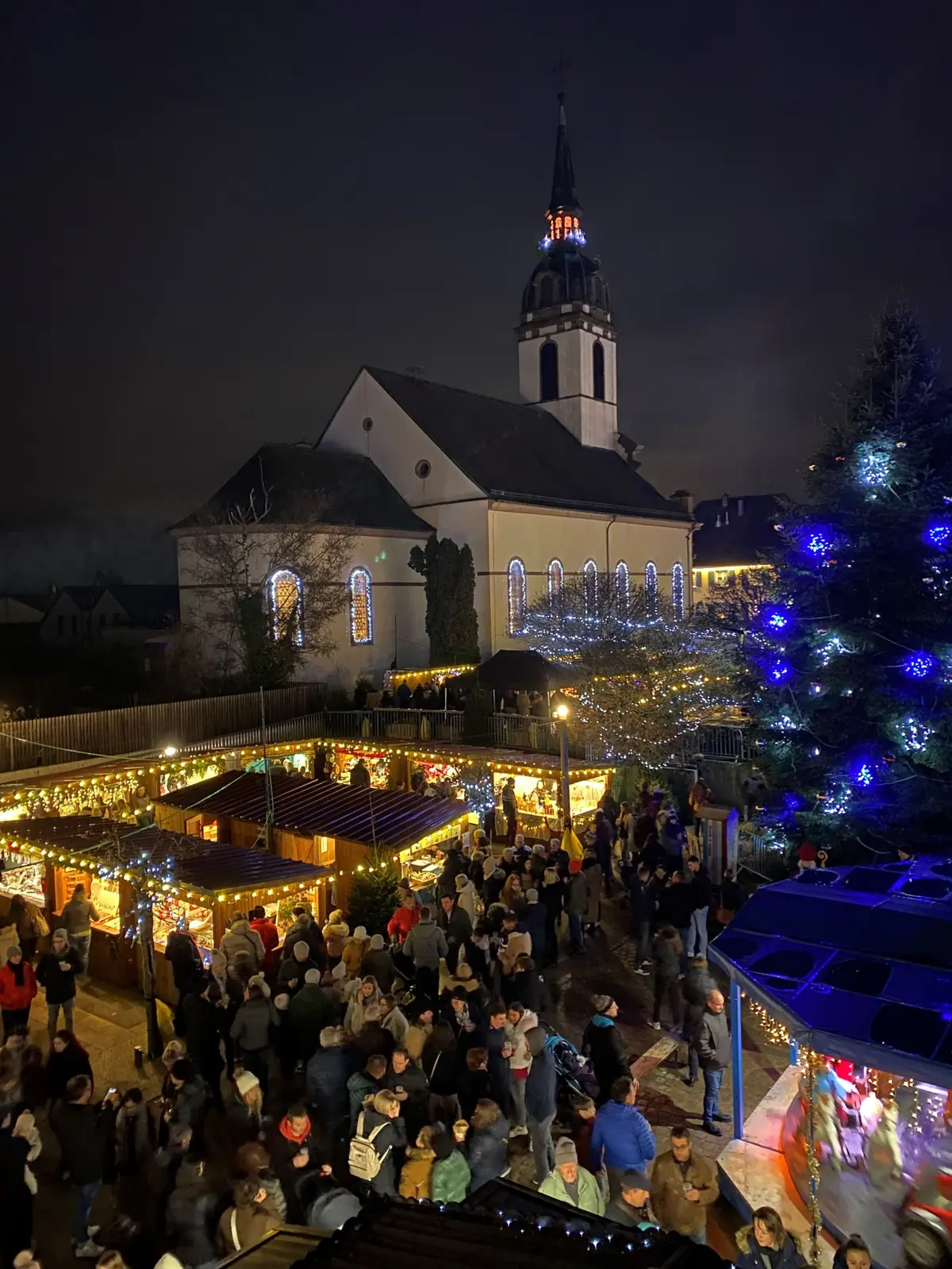 Le marché de Saint Nicolas s'installe à Sierentz, au pied de l'église