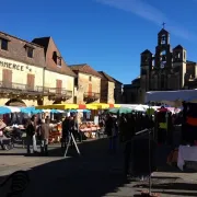 Marché de Villefranche du Périgord