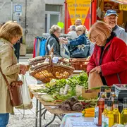 Marché du lundi à Tocane Saint-Apre
