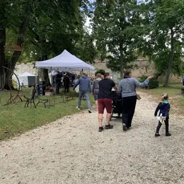 Marché du terroir et de l'artisanat à Creully