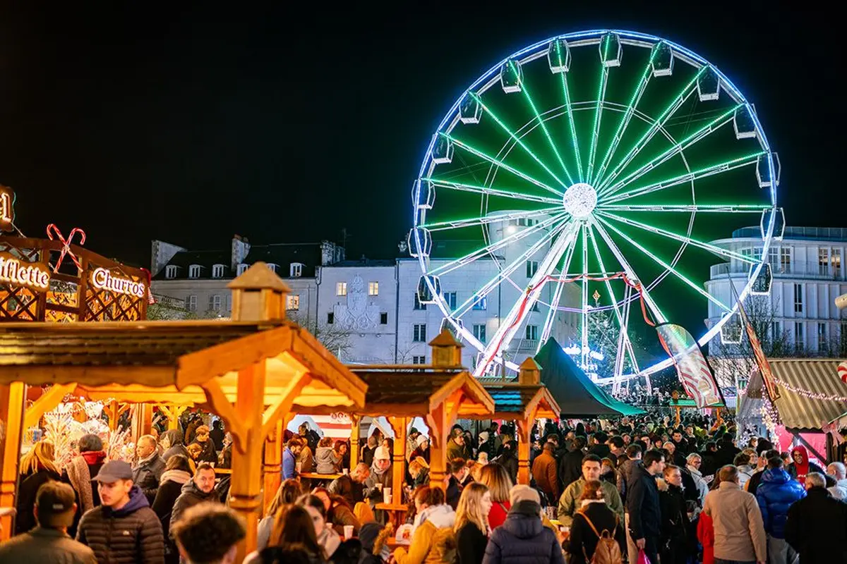 Le marché de Noël de Poitiers et la Grande Roue 