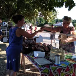Marché fermier semi-nocturne à Gorre et concert gratuit