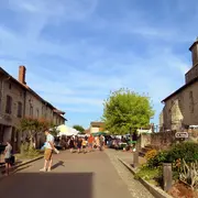 Marché fermier semi-nocturne à Pensol