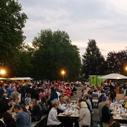 Marché festif à Pompadour