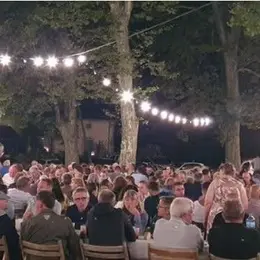 Marché gourmand  à Issepts