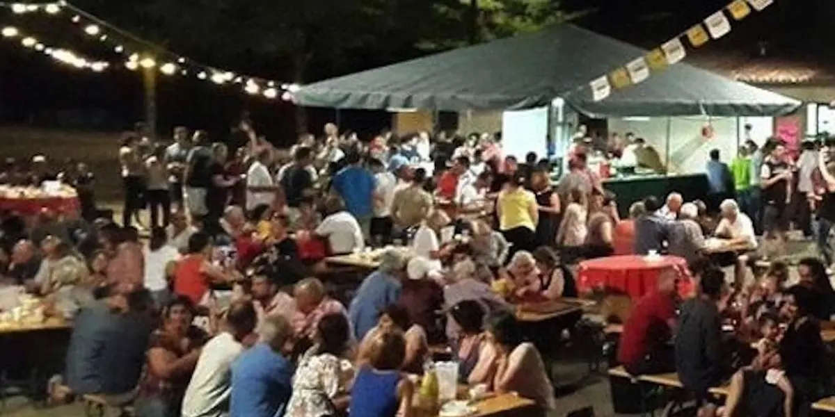 Marché gourmand à Rudelle
