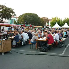 Marché gourmand à Uzech Les Oules