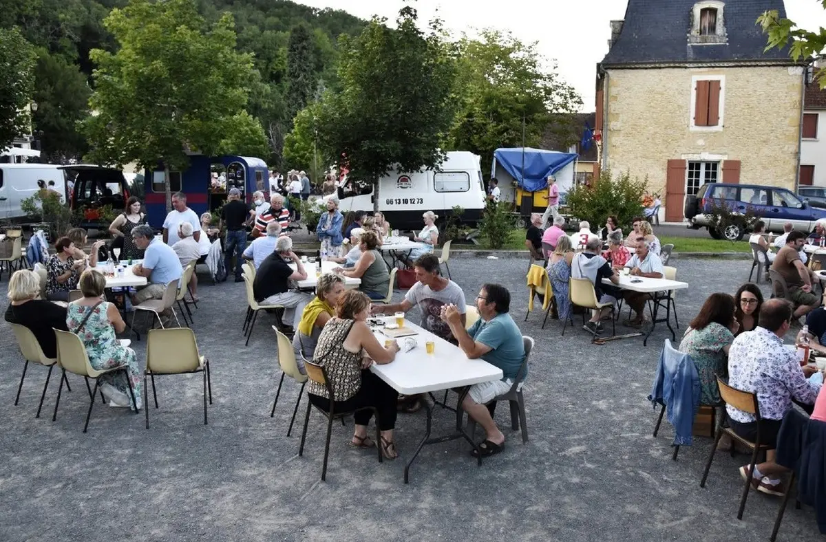 Marché gourmand et concert