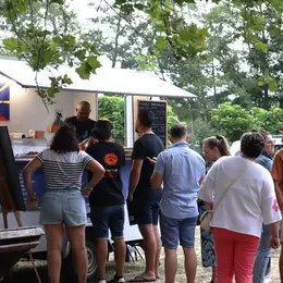 Marché gourmand et musical