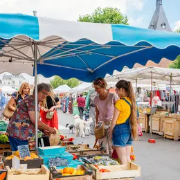 Marché hebdomadaire de Contres