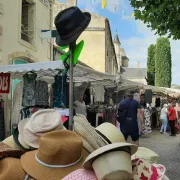 Marché hebdomadaire de Coulonges-sur-l\'Autize (mardi matin)