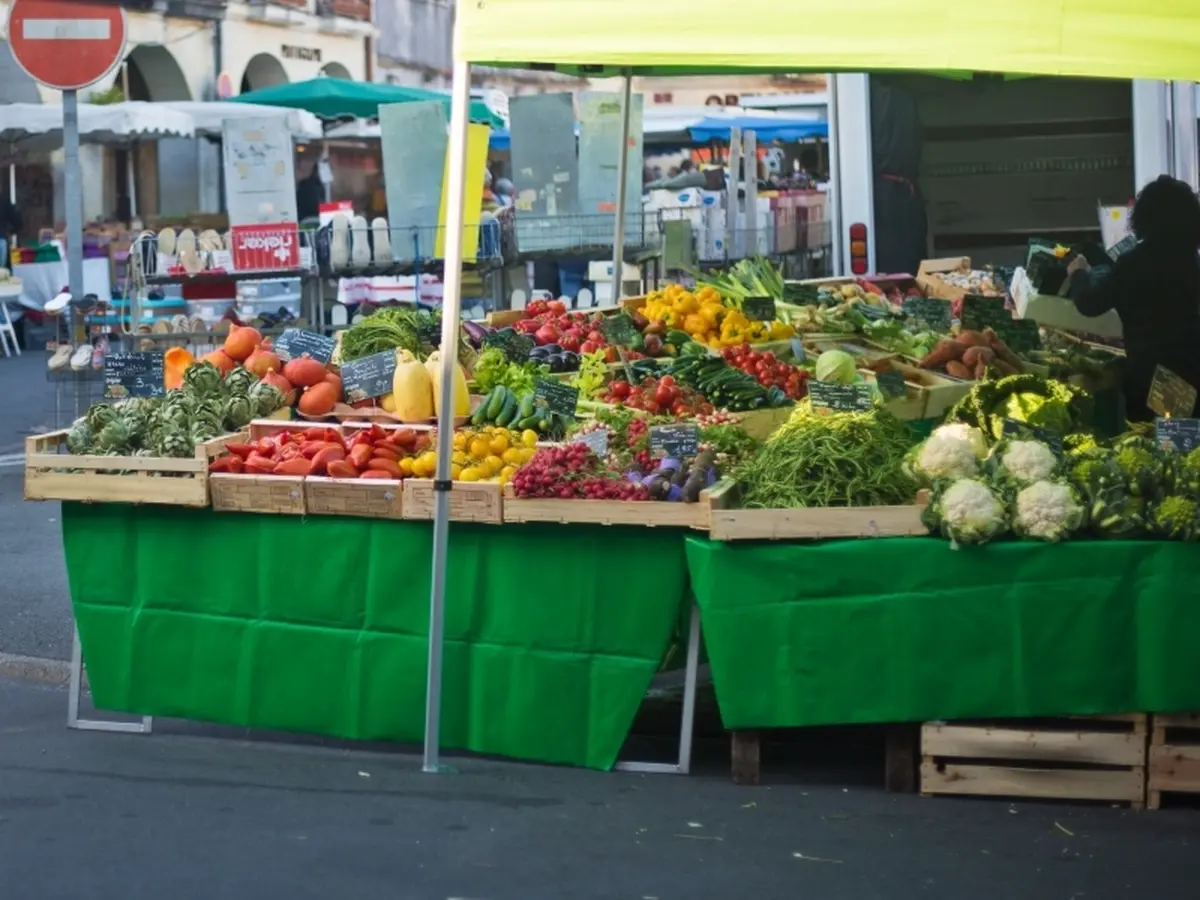Marché hebdomadaire du mercredi matin de Créon