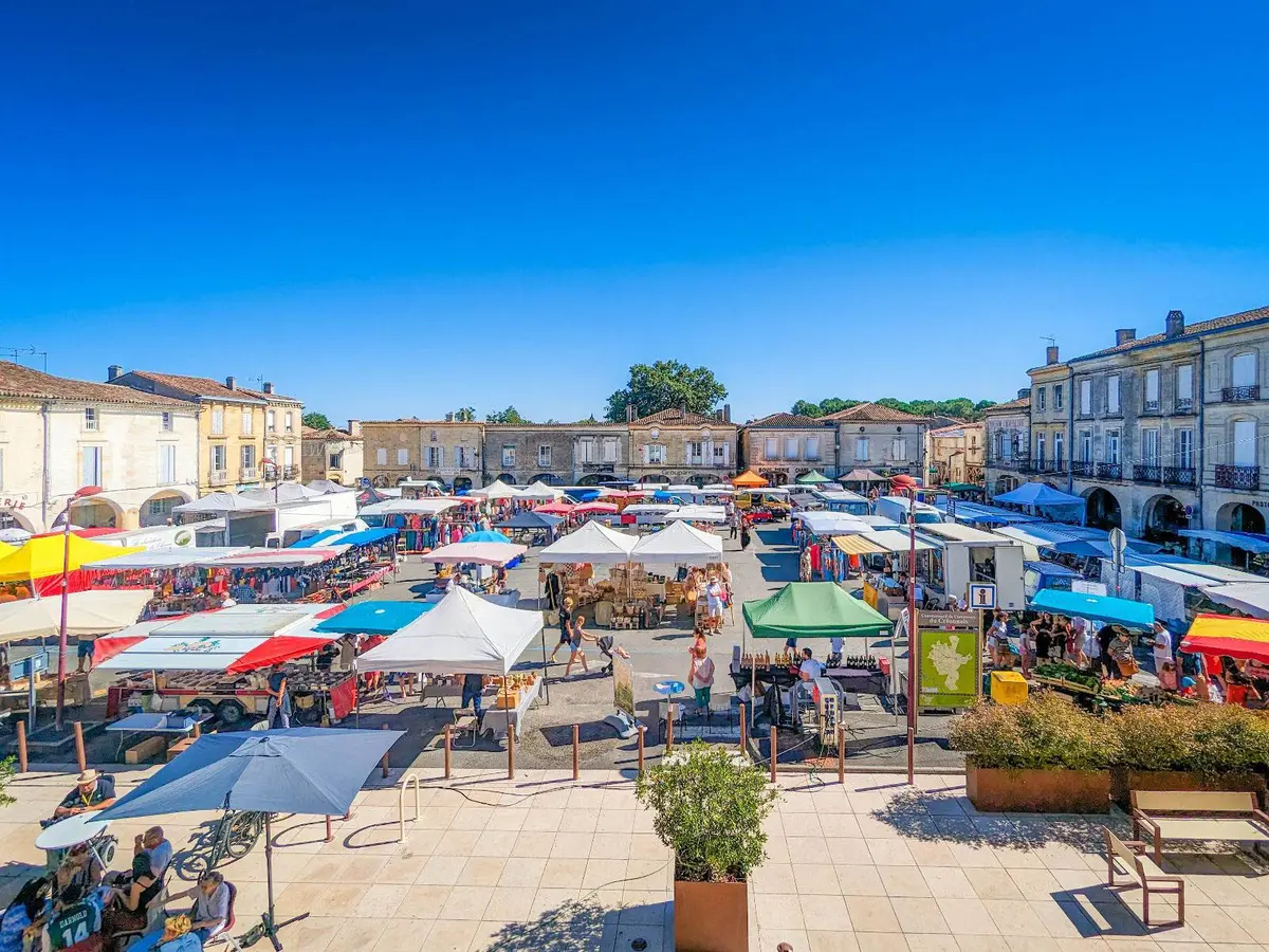 Marché hebdomadaire du mercredi matin de Créon