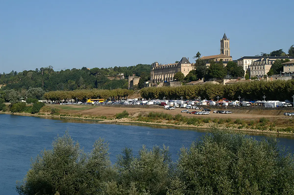 Marché hebdomadaire du samedi matin à La Réole