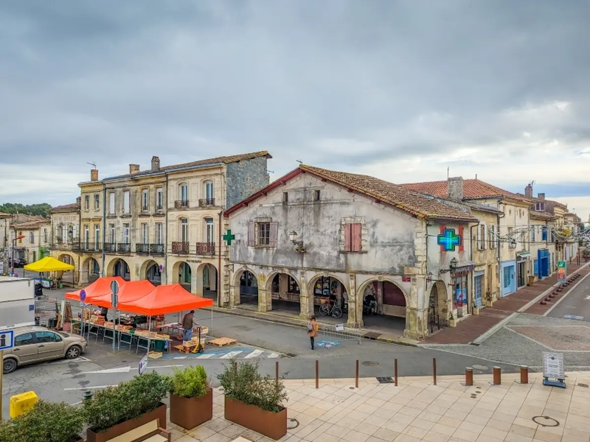 Marché hebdomadaire du samedi matin de Créon