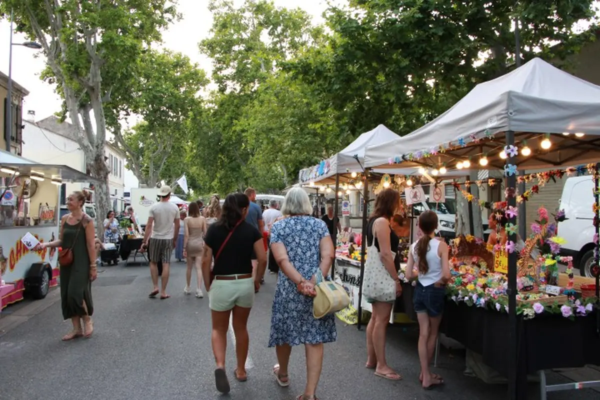 Marché nocturne