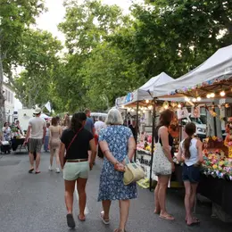 Marché nocturne