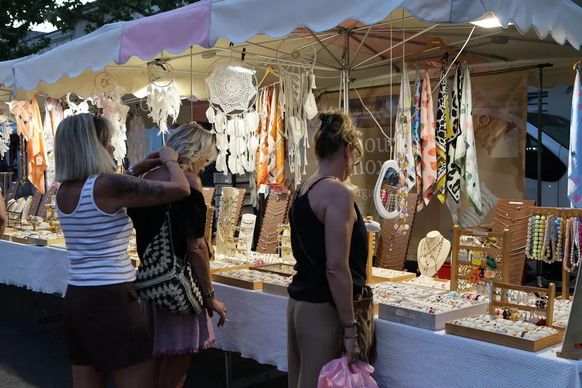 Marché nocturne