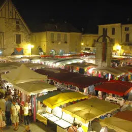 Marché nocturne