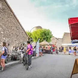 Marché nocturne