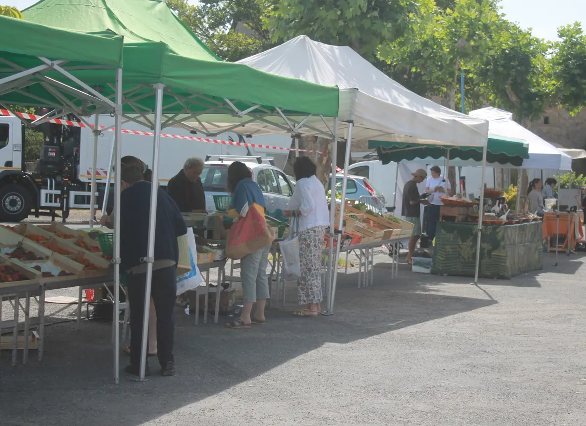 Marché nocturne à Sousceyrac-en-Quercy