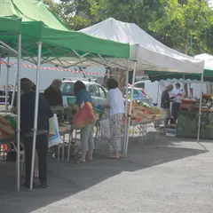 Marché nocturne à Sousceyrac-en-Quercy
