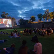 Marché nocturne et cinéma de plein air à Blaye