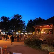 Marché nocturne et concert