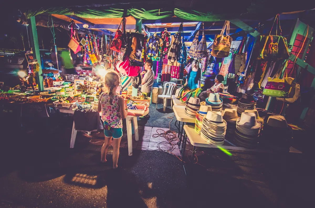 Marché Nocturne - été Indien