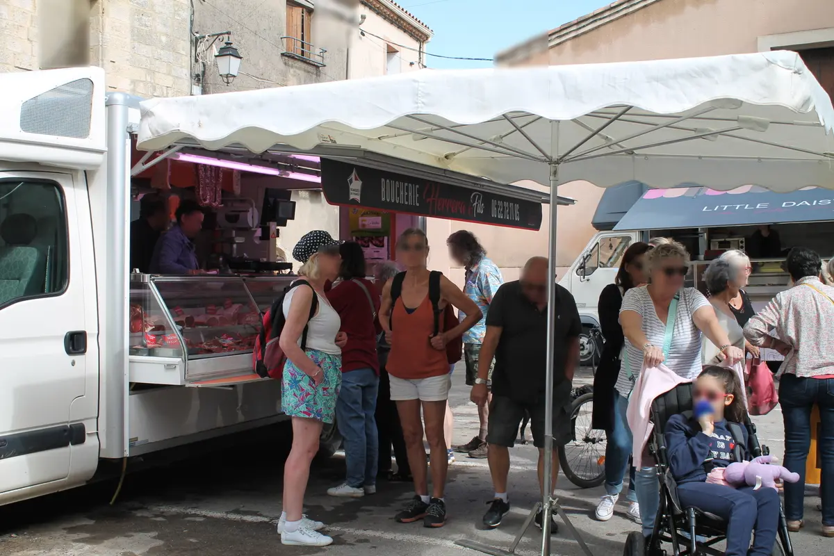 Marché Traditionnel De Loupian