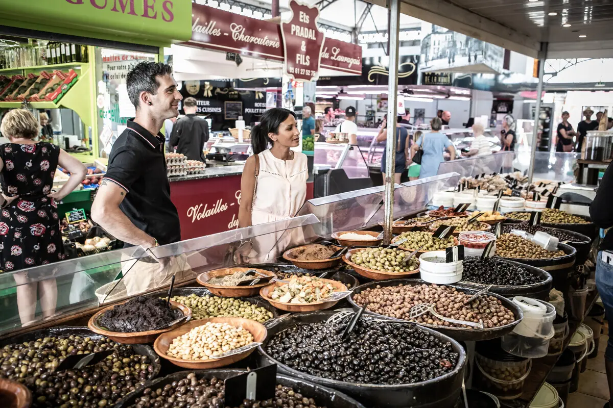 Marché Traditionnel De Mèze