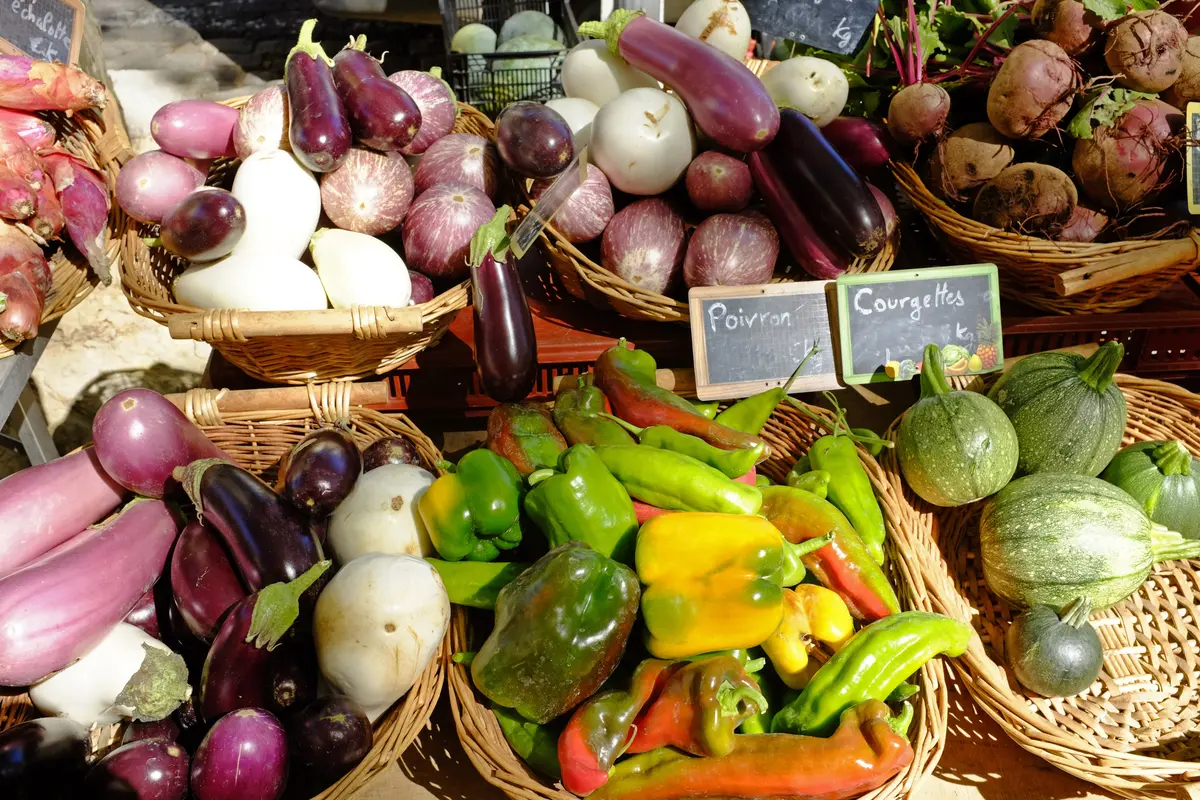 Marché Traditionnel De Puisserguier