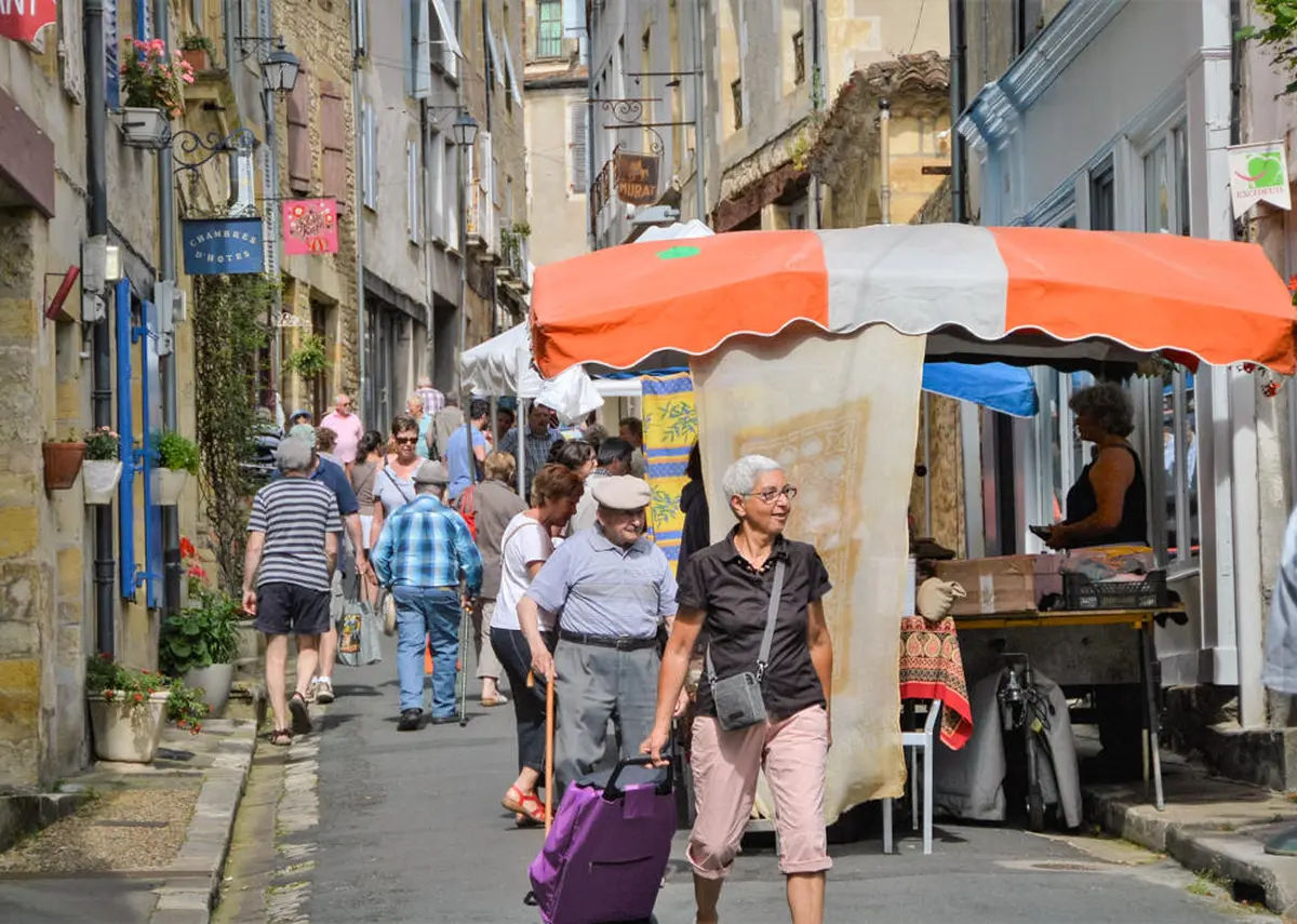 Marché traditionnel hebdomadaire