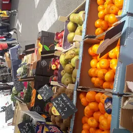 Marché traditionnel saisonnier
