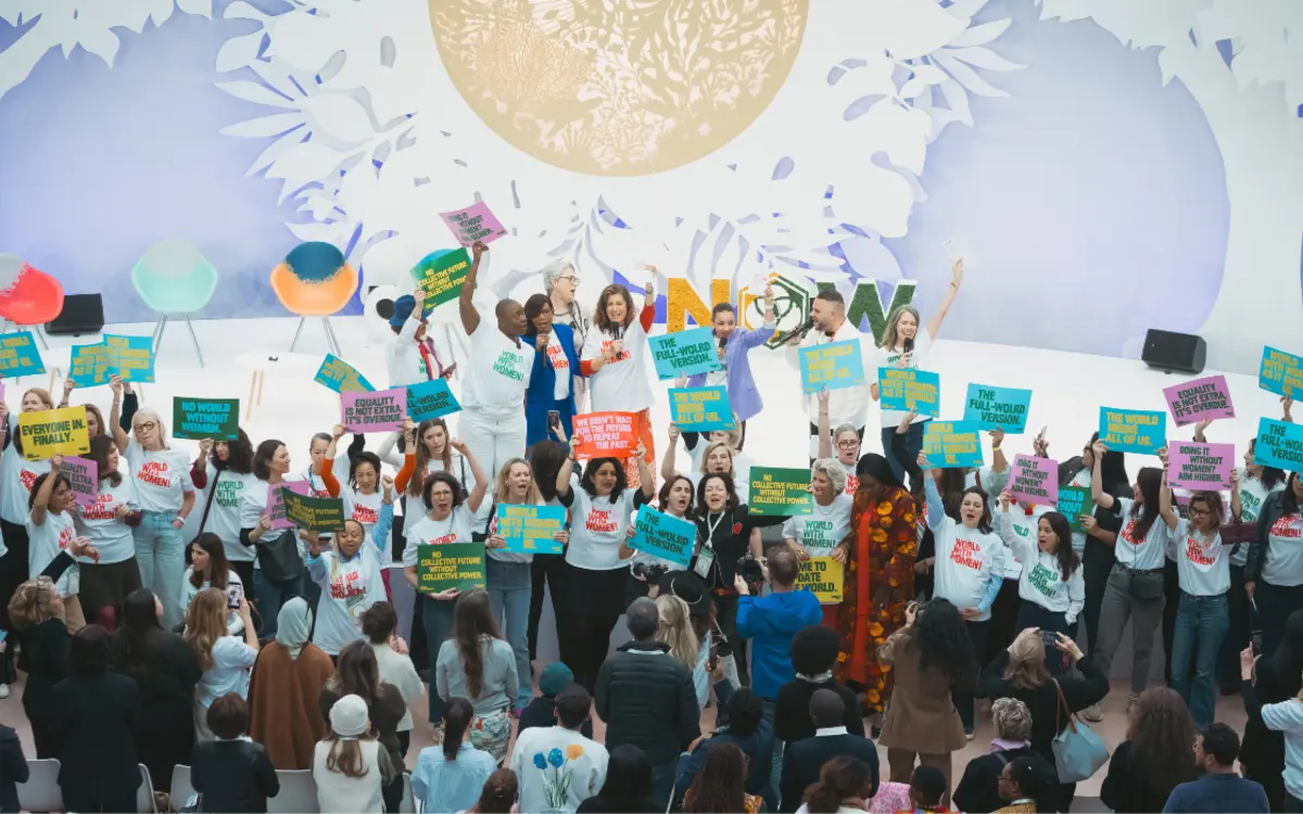 Lancement du mouvement lors de l'événement Change Now en mars 2026