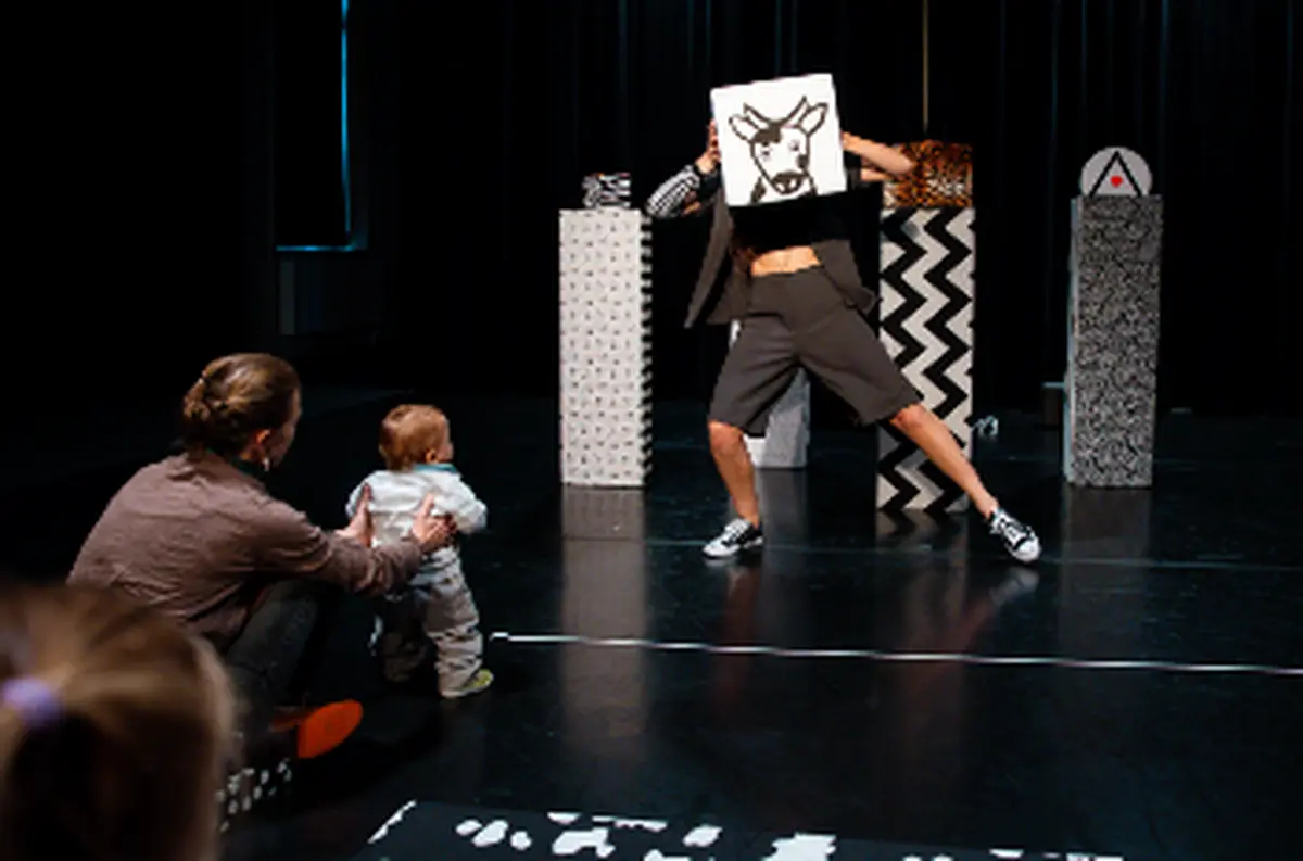 Marionnettes et Danse : Zébro pour Les Nuits de la Lecture à Aunay-sur-Odon