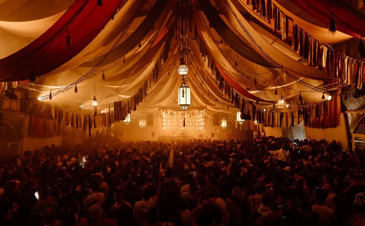 Marvellous Island - Scène