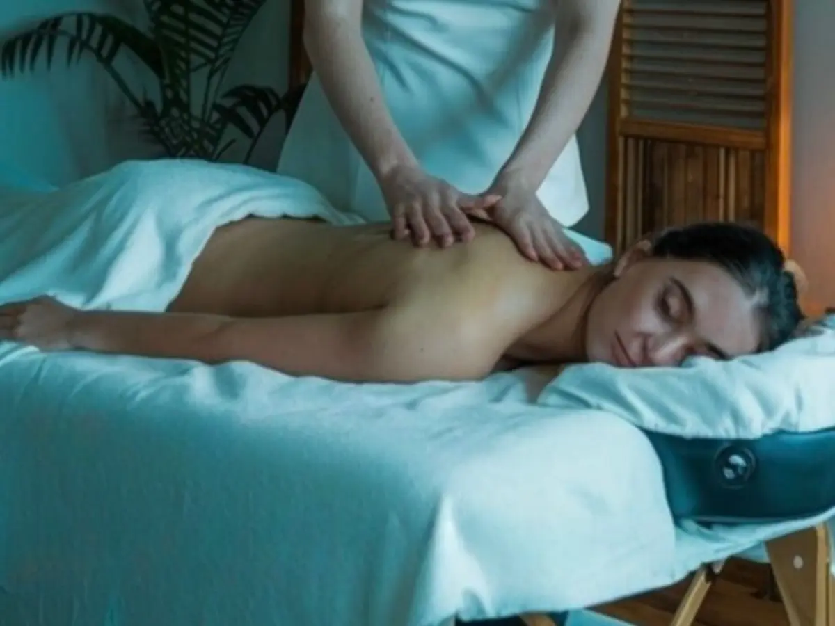 Massage du corps à Paris 8ème