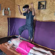 Massage Indien Chavutti Thirumal