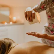 Massage relaxant à Hyères (83)
