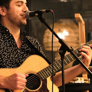 Maxime Roman en concert à la bibliothèque Hergé