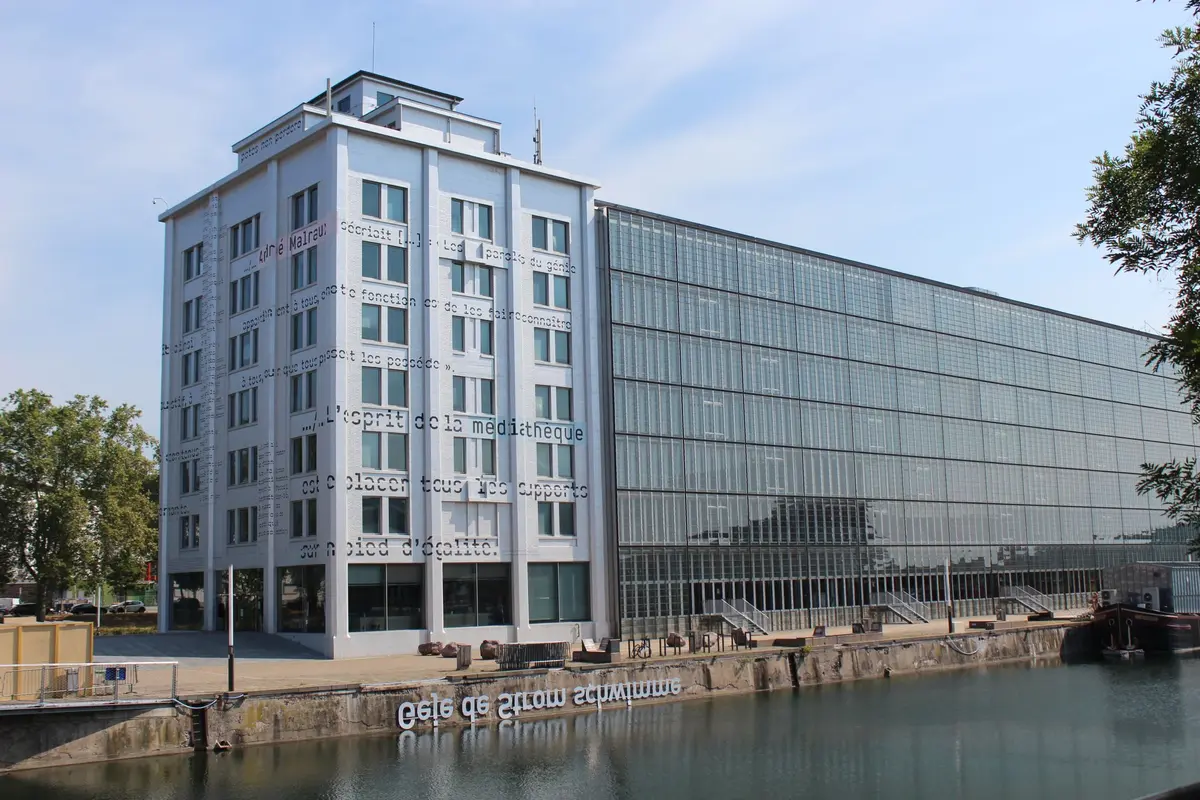 La médiathèque sur la presqu'île Malraux à Strasbourg