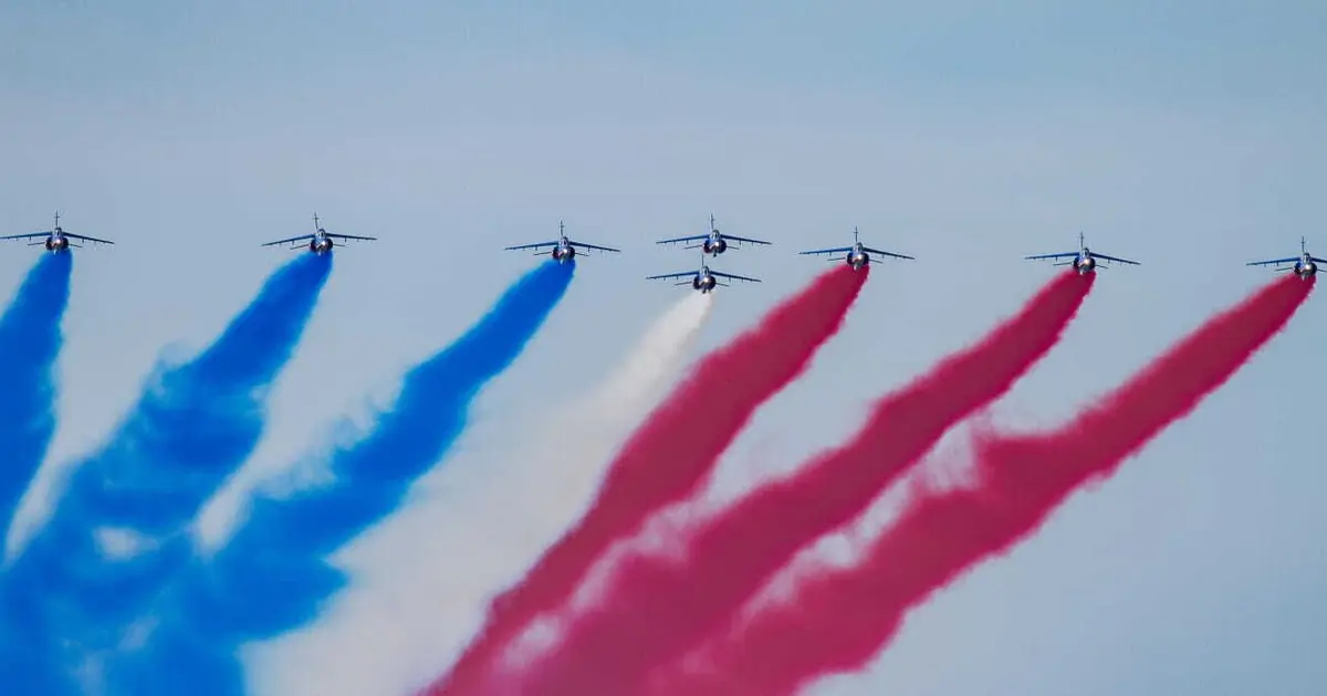 Meeting aérien de Saint-Jean-de-Luz : passage de la patrouille de France