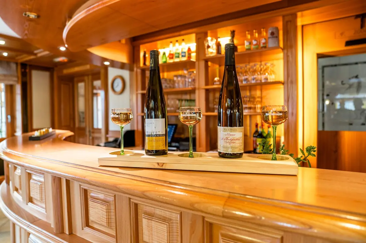 De bons vins d'Alsace vous attendent à la carte (avec modération)