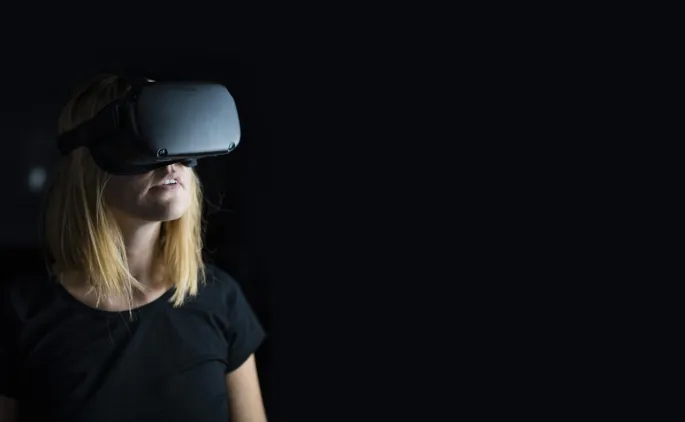 Micro-Folie : Réalité virtuelle et en libre - Un bar aux Folies Bergères