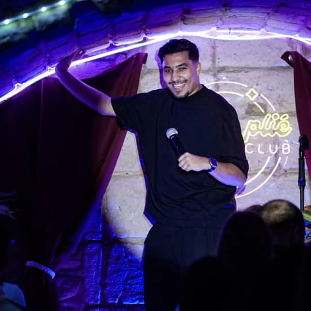 Micro plié comedy club