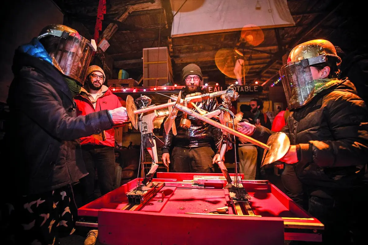 Micromégamondes par mégamondes